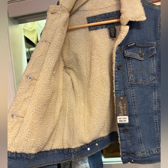 Wrangler Denim Jacket with Sherpa Collar - Picture 2 of 8
